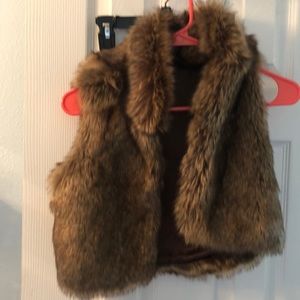 Girls fuzzy vest